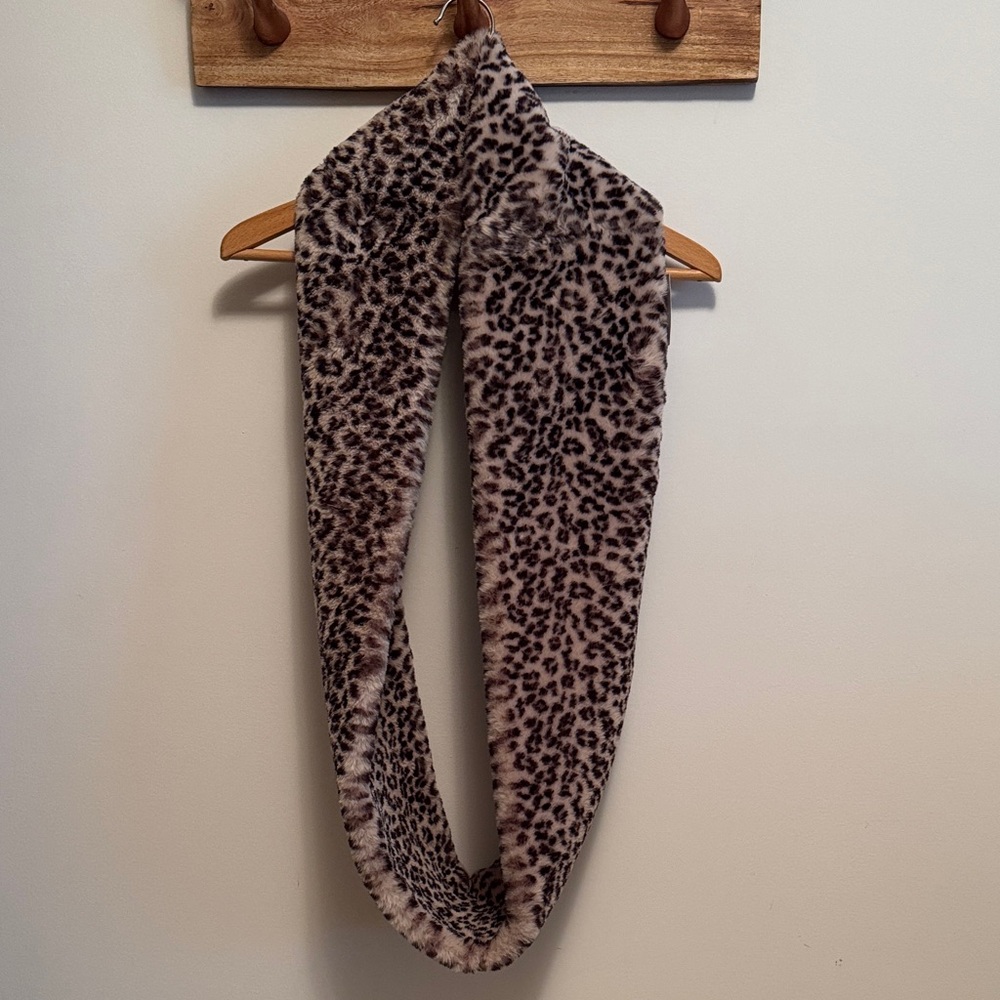 LOFT Animal Print Faux Fur Scarf